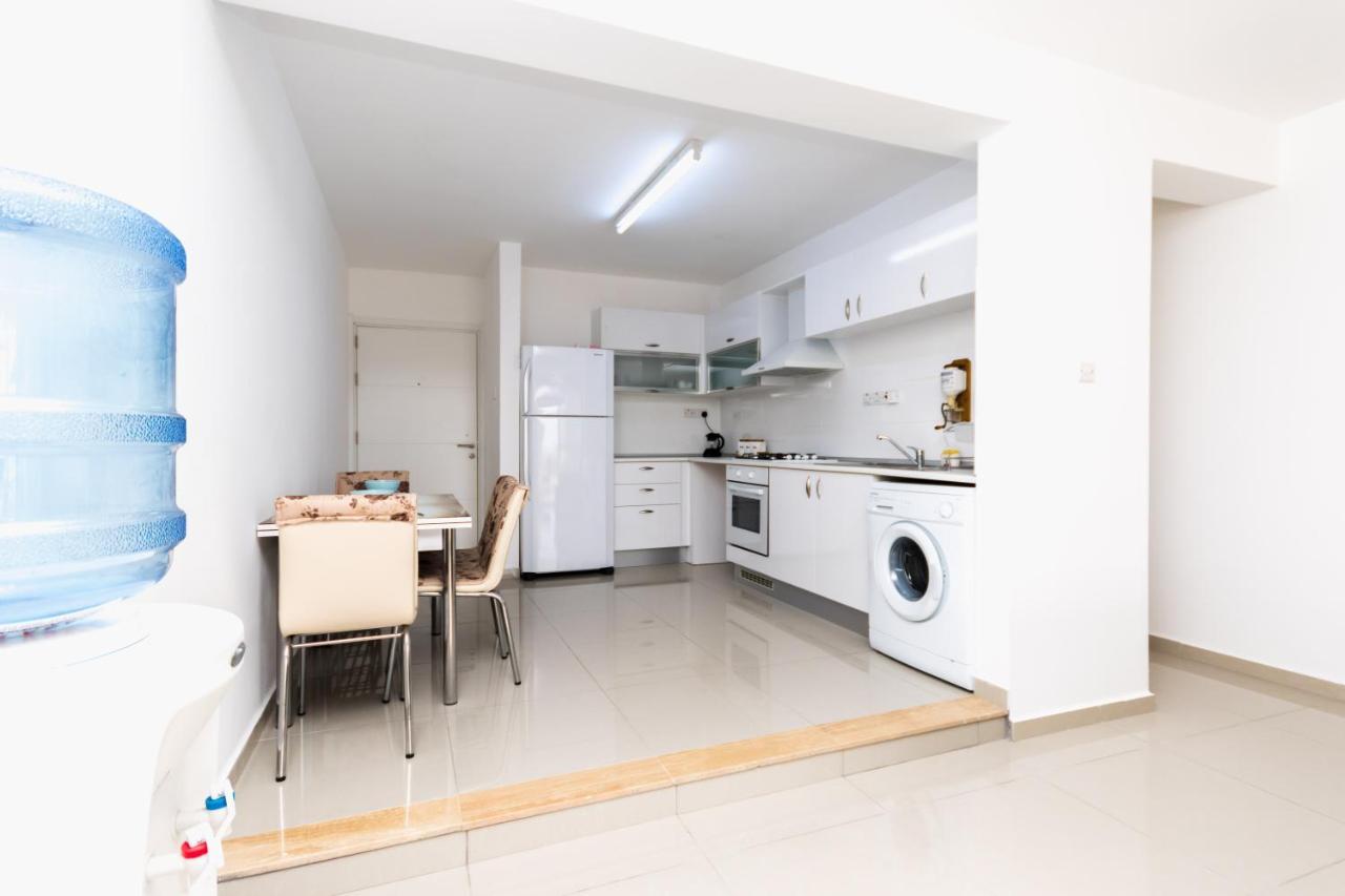 Spacious Three-Bedroom Apartment With Sea View A3 Kyrenia  Exterior photo